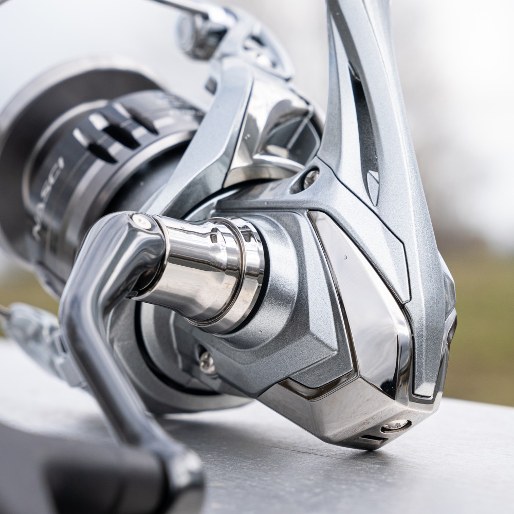 Shimano Nasci FC - Spinnrolle C2000S - 205g - 0,14mm/145m