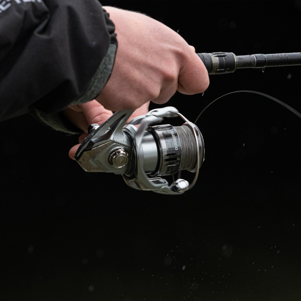 Shimano Nasci FC - Spinnrolle C2000S - 205g - 0,14mm/145m