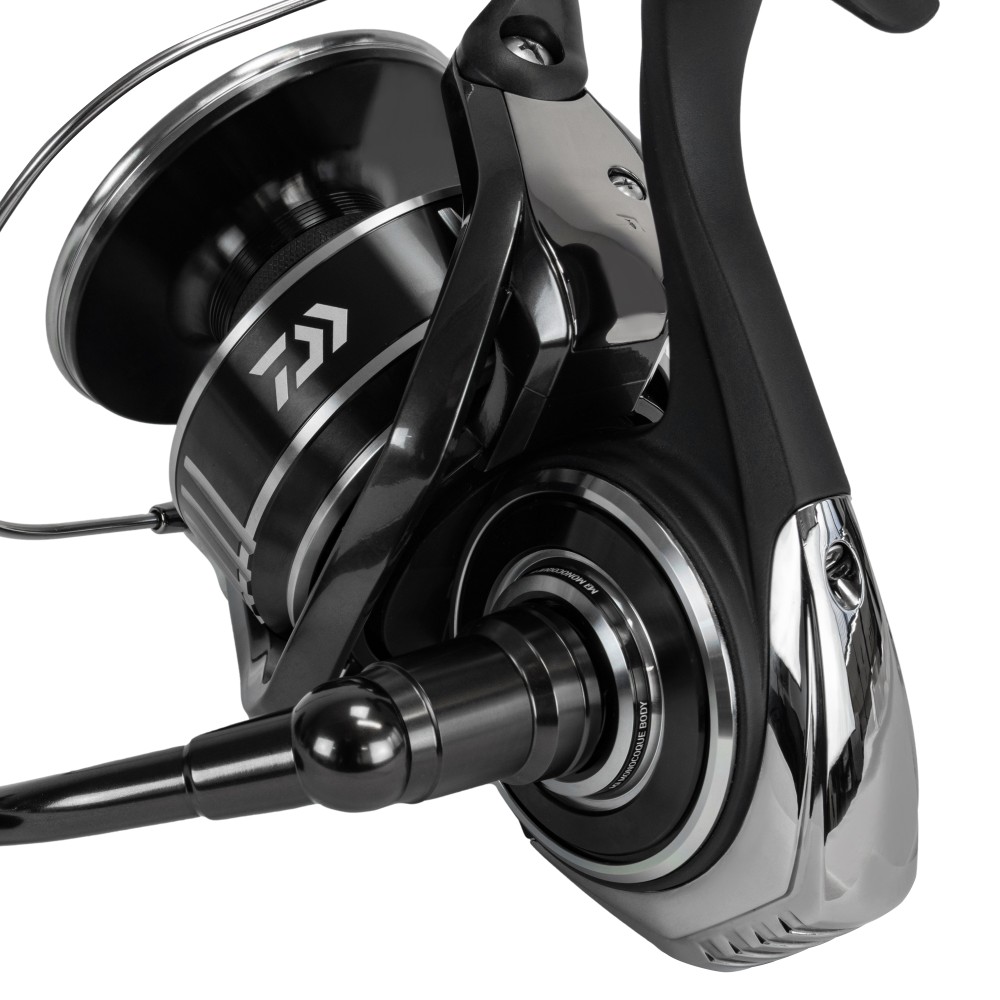 Daiwa BG MQ - Pilkrolle 10000-H - 300m/ 0,37mm - 5.7:1 - 640g