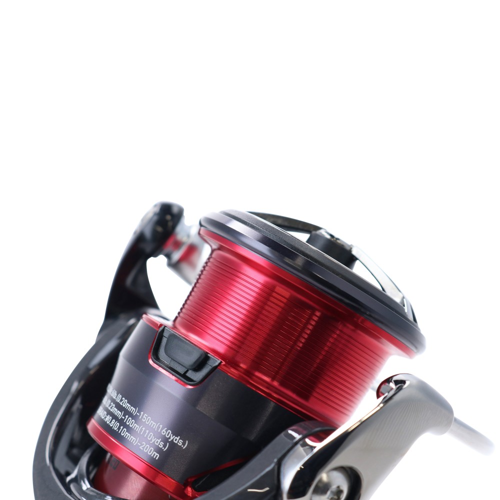 Daiwa Fuego LT 5000-C Spinnrolle 150m/ 0,37mm - 5.2:1 - 250g