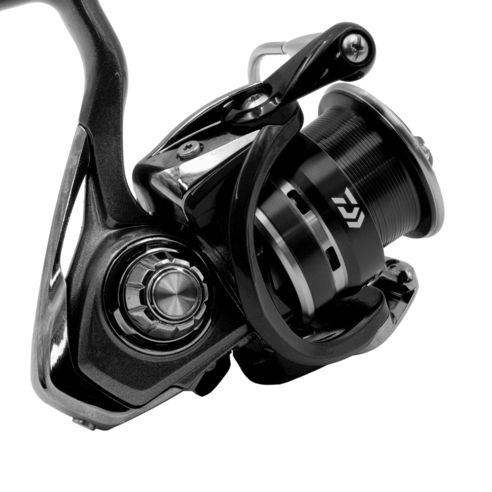 Daiwa Exceler LT 4000-CP, 150m/ 0,28mm - 4.8:1 - 235g