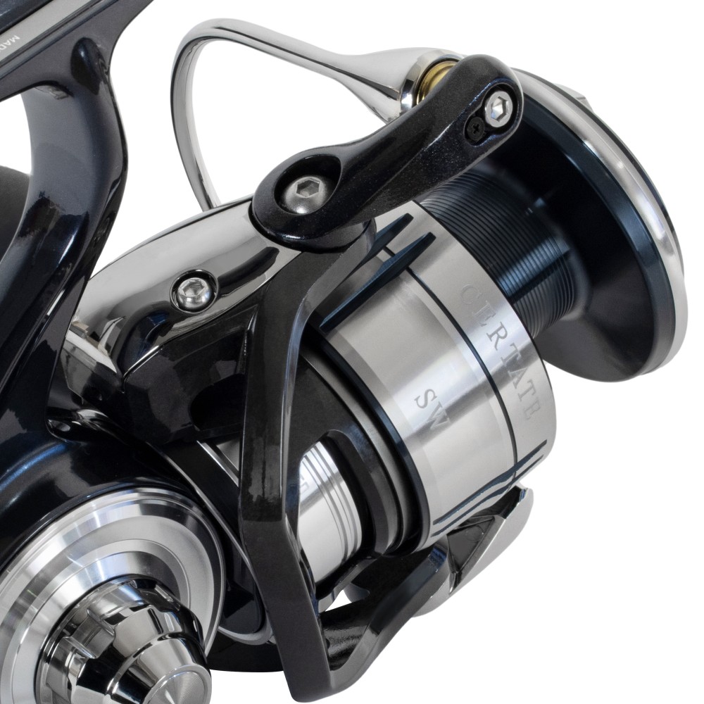 Daiwa 21 Certate SW (G) Meeresrolle 8000-H - 300m/ 0,33mm - 5,8:1 - 615g