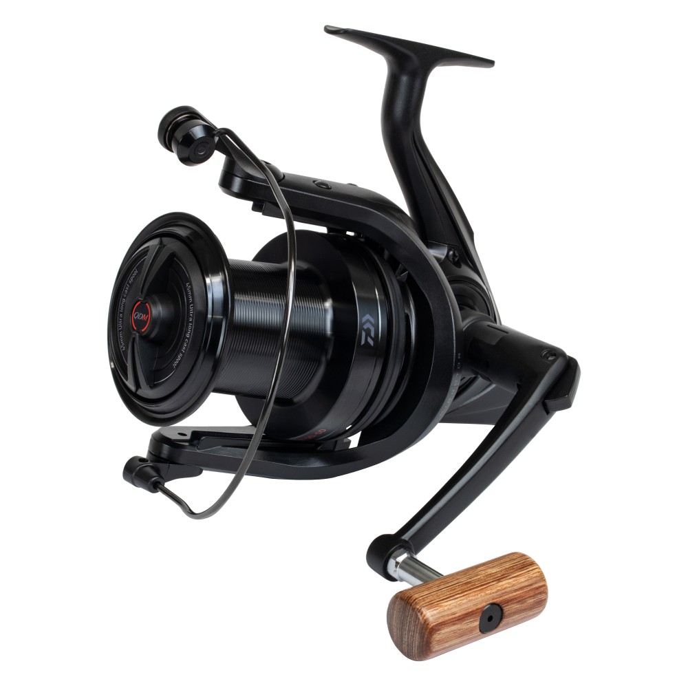 Daiwa 21 Emblem 45 SCW QD SD Karpfenrolle 700m/ 0,35mm - 4,9:1 - 645g