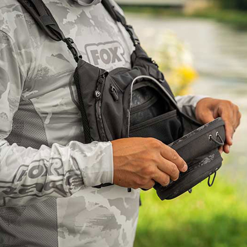 Fox Rage Camo Voyager Chest Pack - Brusttasche Front:38x17x23cm Back:31x7x30cm+ 2 Tackle Boxes